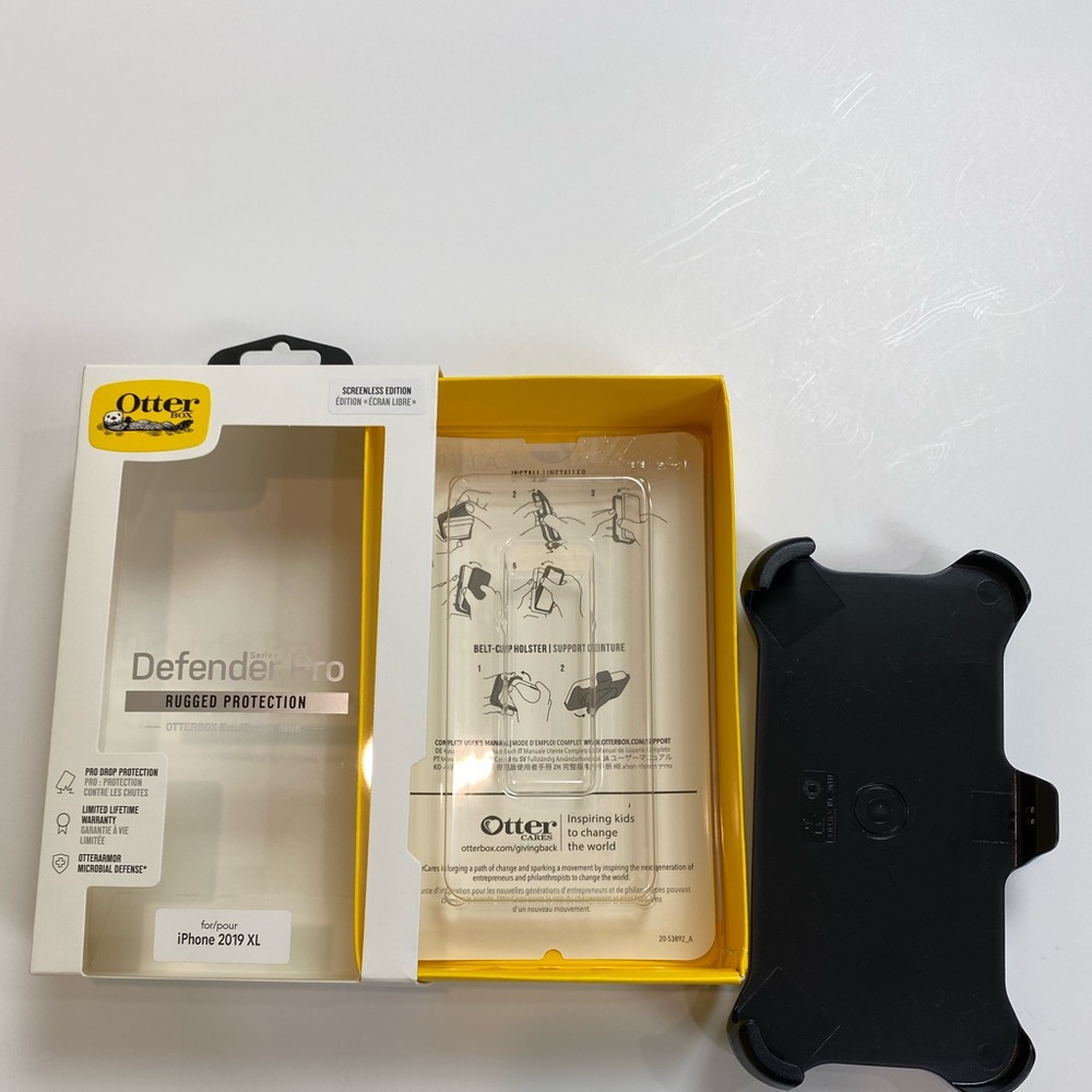 💲4/$25 New Clip for iPhone 11 XL Otterbox case.